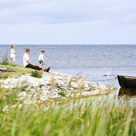 Oestra Flygeln Bunge Vandrarhem Faroesund Exterior foto